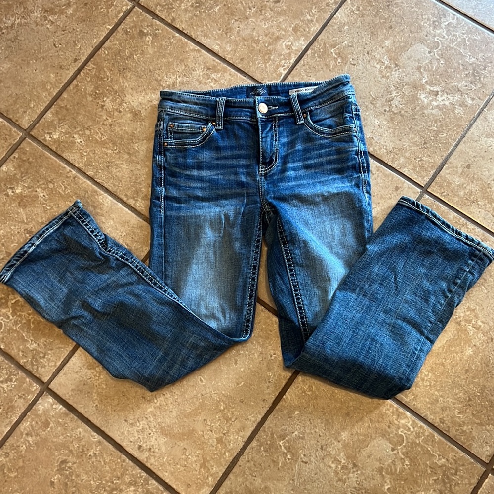 Buckle Daytrip Virgo Bootcut 26S Jeans, Used Smoke free home.